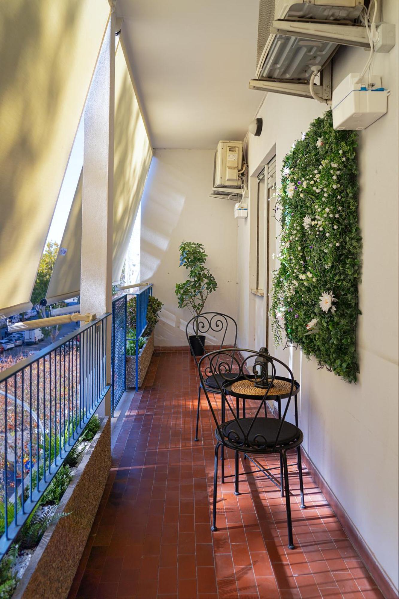 Your Place In Apartment Rom