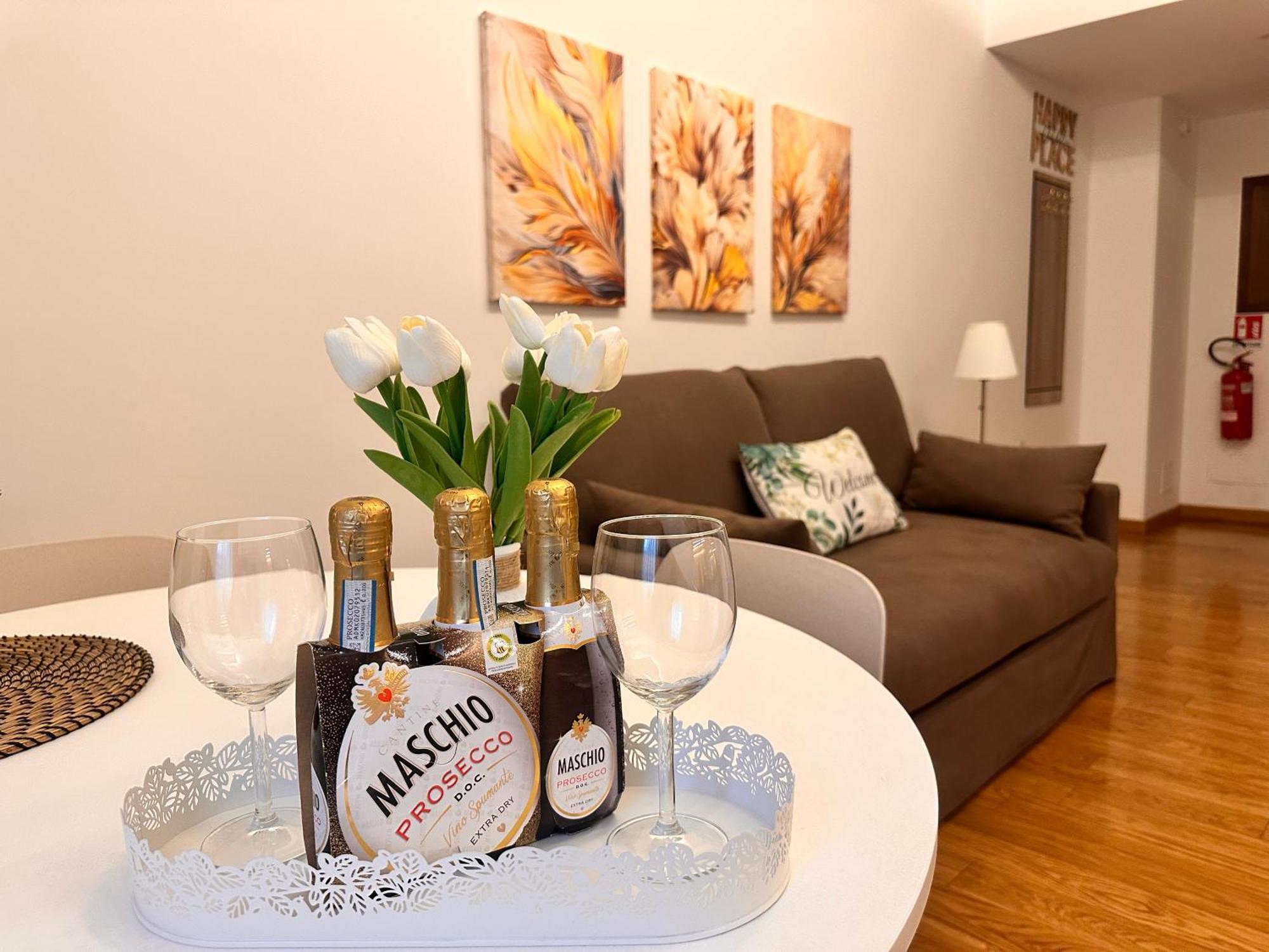 Your Place In Apartment *